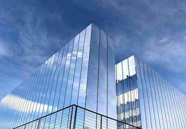 成人抖音短片热播｜真实情感挑战尺度极限