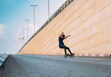 成人抖音平台新风向｜深夜分享作品火速传播