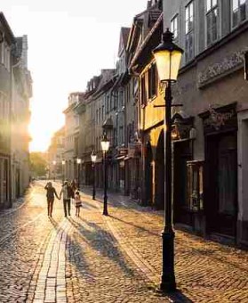 成人抖音全新上线：恋爱实录合集热播中