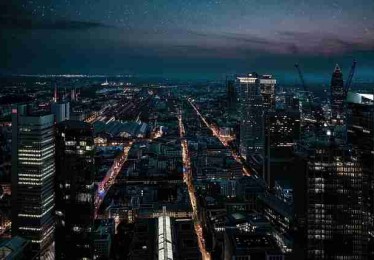 成人抖音热度飙升｜日常背后视觉冲击不断