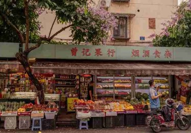 抖音成人版热度飙升｜风格解构视觉冲击不断