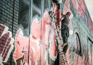 黑料网曝出某综艺选手突删所有社交账号内容，黑幕持续发酵