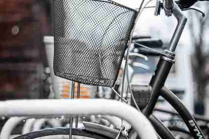 黑料网曝出平台红人因言论不当被多平台封禁，实锤持续发酵