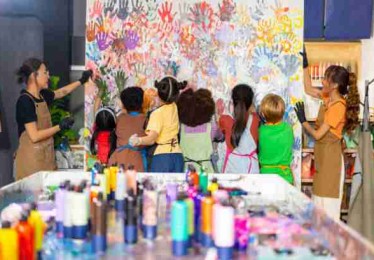 黑料网曝出短视频达人深夜道歉网友不买账，争议焦点持续发酵