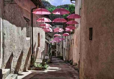 黑料网曝出顶流女星突删所有社交账号内容，合约纠纷持续发酵